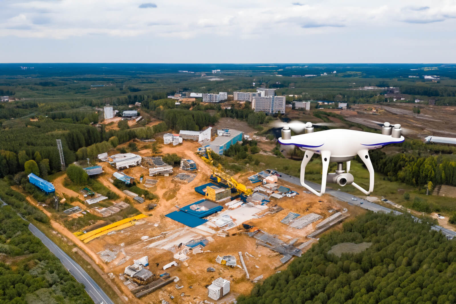 Drohne über Baustelle aus der BEYER-Kategorie B(l)au-schlau