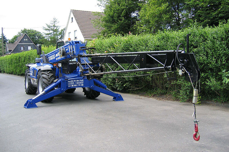 Gittermast mit Winde