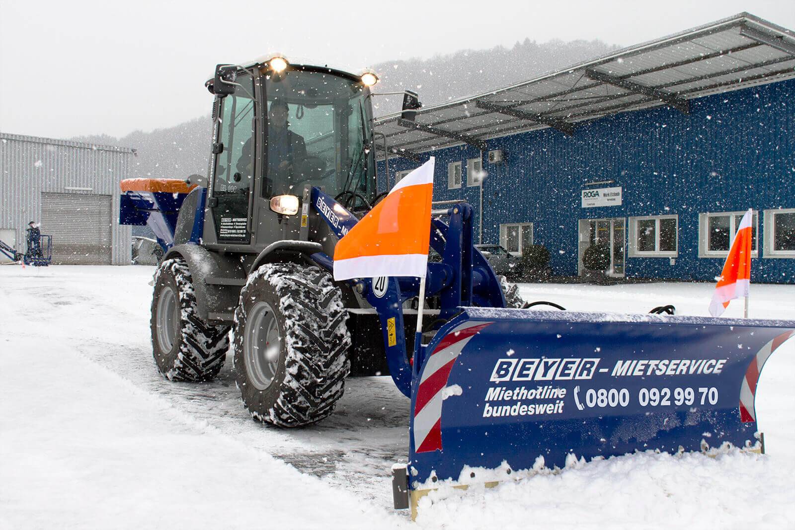 Winterdienst  Radlader als Schneeräumfahrzeuge mieten