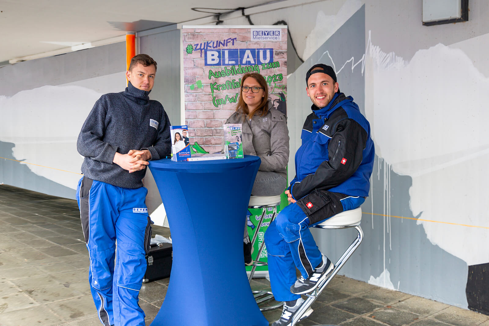 BEYER-Mietservice auf Mini-Messe Tag des Berufskraftfahrers in der BBS Wissen