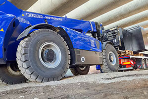 BEYER STS 10-200 mit 20 t Tragkraft im Einsatz