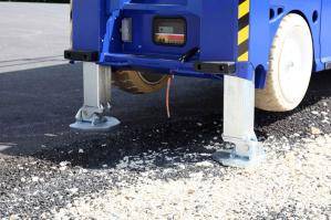 Abstützung von Scherenbühne aus der BEYER-Vermietung