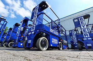Detailaufnahme BEYER Elektro-Mastbühnen TMB 45 E & TMB 57 E
