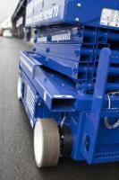 Non-marking Bereifung von BEYER Elektro-Scherenbühne SB 77 E