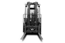 2,5 t Diesel-Gabelstapler von BEYER-Mietservice in Frontansicht