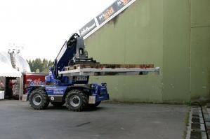 Teleskopstapler bei Transportarbeiten