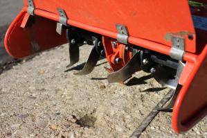 Detailaufnahme von Agria Gartenfräse aus dem BEYER-Verleih