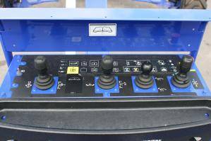 Korbsteuerung von BEYER-Gelenkteleskop-Arbeitsbühne mit 43 m Arbeitshöhe