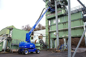 Höhenarbeiten an Mischanlage mit BEYER Teleskopbühne TB 282 KD