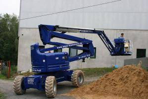 20 m Diesel-Gelenkteleskopbühne auf Baustelle im Einsatz