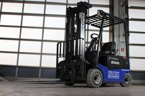 BEYER-Elektrostapler mit offener Fahrerkabine zur Miete