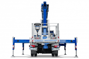 Heckansicht von 30 m LKW-Hubarbeitsbühne von Beyer-Mietservice