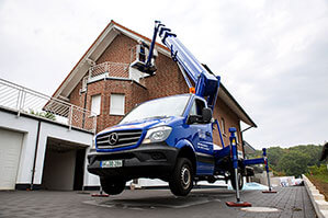 BEYER LKW-Arbeitsbühne im Einsatz