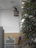 Ausgefahrene Elektro-Mastbühne von BEYER-Mietservice im Einsatz