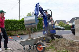 Microbagger von BEYER bei Grabarbeiten im Einsatz
