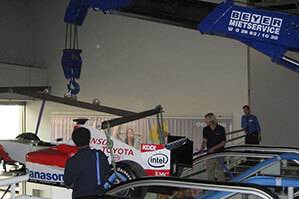 Minikran RC 164.5 D/E bei Transportarbeiten