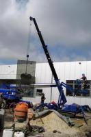 Kompakte Maeda Minikrane aus unserem Verleih finden auch bei geringen Platzverhältnissen in Oldenburg eine sichere Postiton.