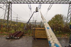 Raupenarbeitsbühne aus der BEYER-Vermietung mit 25 m Arbeitshöhe