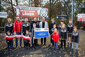 Spendenübergabe von BEYER-Mietservice an Fußballverein Bitzen