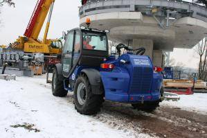 BEYER Schwerlast-Telelader auf Baustelle im Einsatz