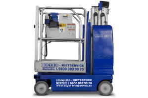 Seitenansicht von Teleskopmastbühne TMB 65 E aus der BEYER-Vermietung