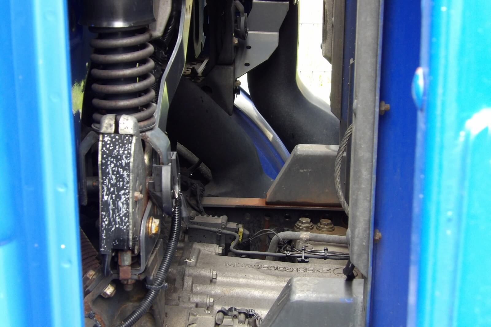 Detailfoto von LKW-Actros 2541 bei BEYER-Mietservice zum Verkauf